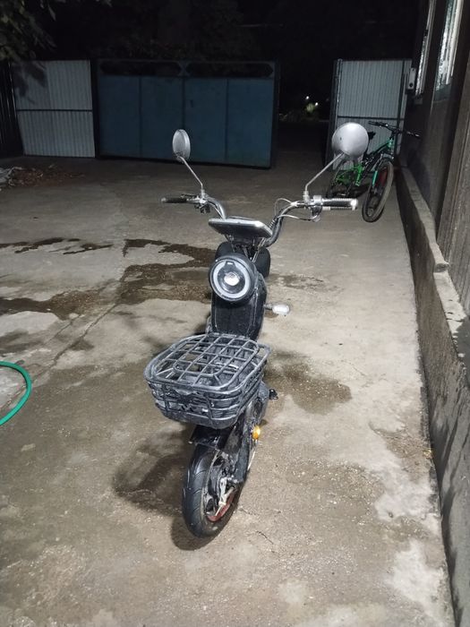 Продам скутер ..