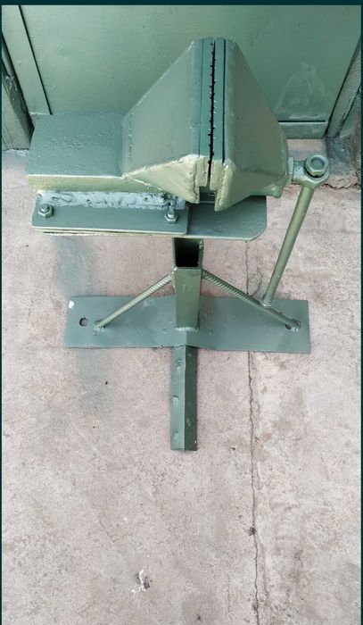 Советские тиски продам