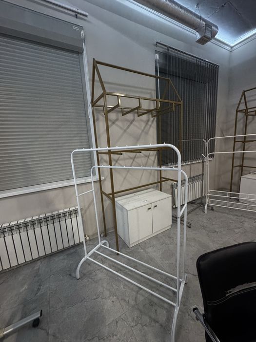 Для магазинов витрины одежды