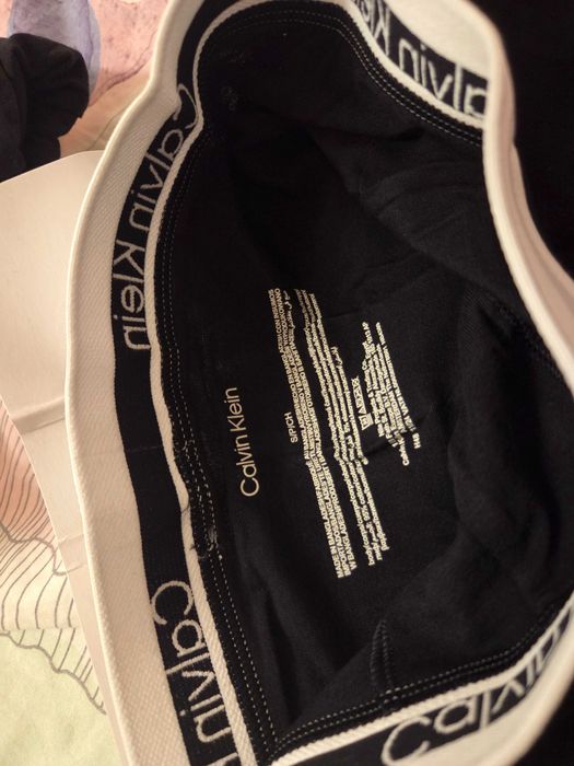 Нови Calvin Klein боксерки S размер с кутия