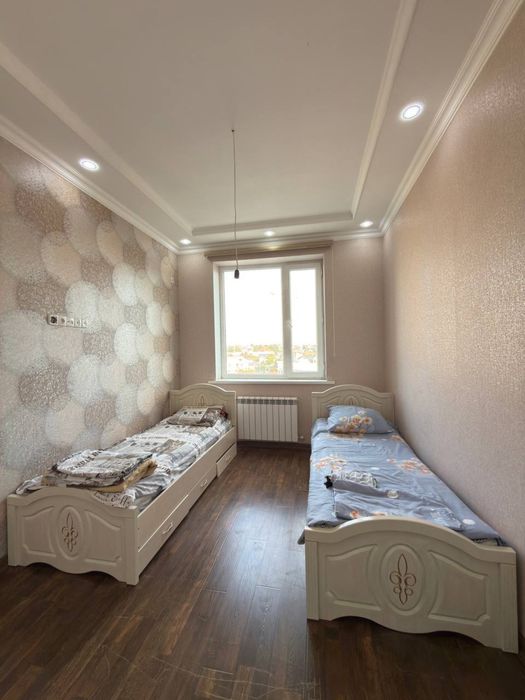 3 xonalik 102 kvadrat kvartira karobka narxida Arzon srochno sotiladi
