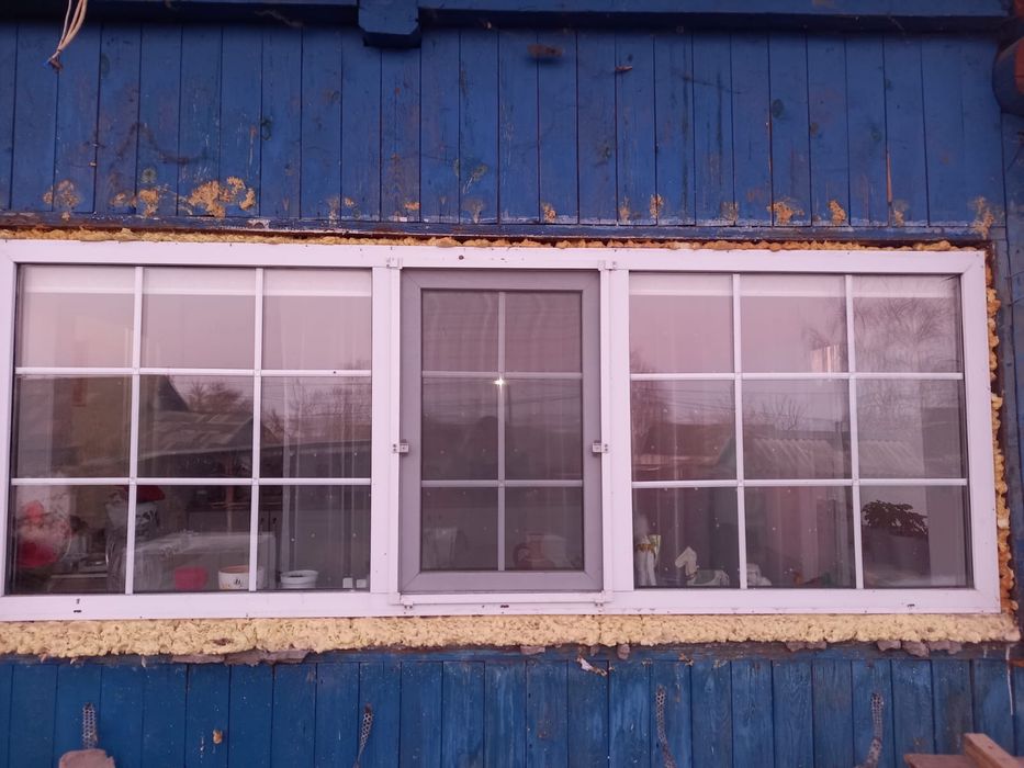 Продам окно с фальш переплетом