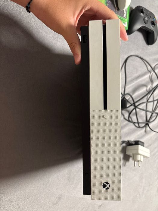 Consola XBOX ONE S