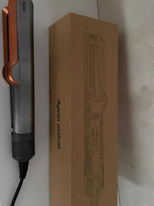 Dyson airstrait,aparat de întins parul