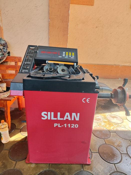 Балансировочный станок почти новый