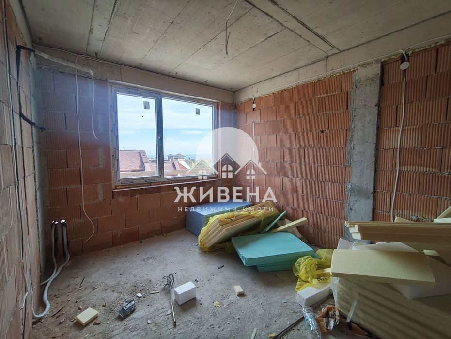 Продава нов 4-стаен апартамент, кв. Виница