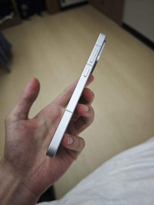 OnePlus 13T 8/256 как новый