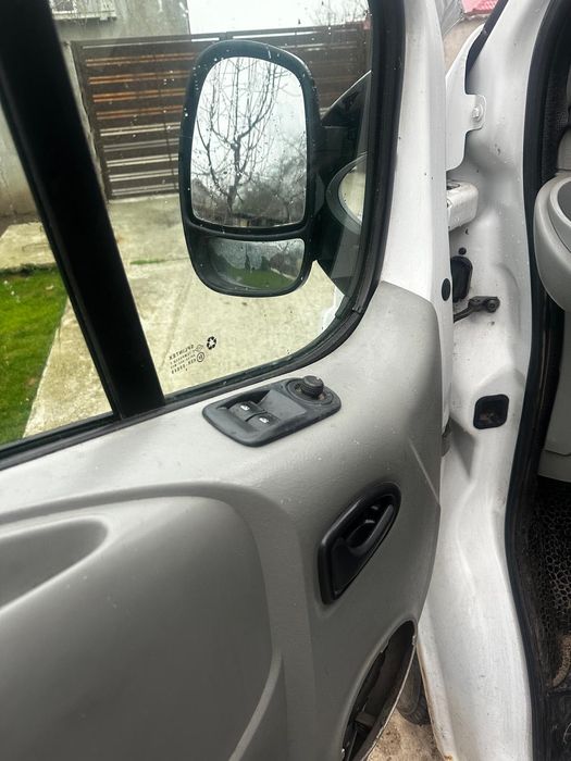 Vând Renault trafic