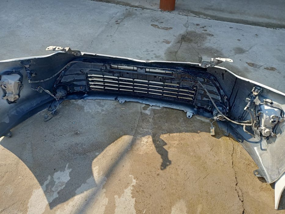 Tayota camry бампер