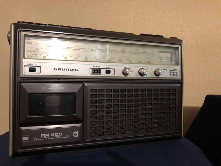 GRUNDIG RR 400 , radiocasetofon