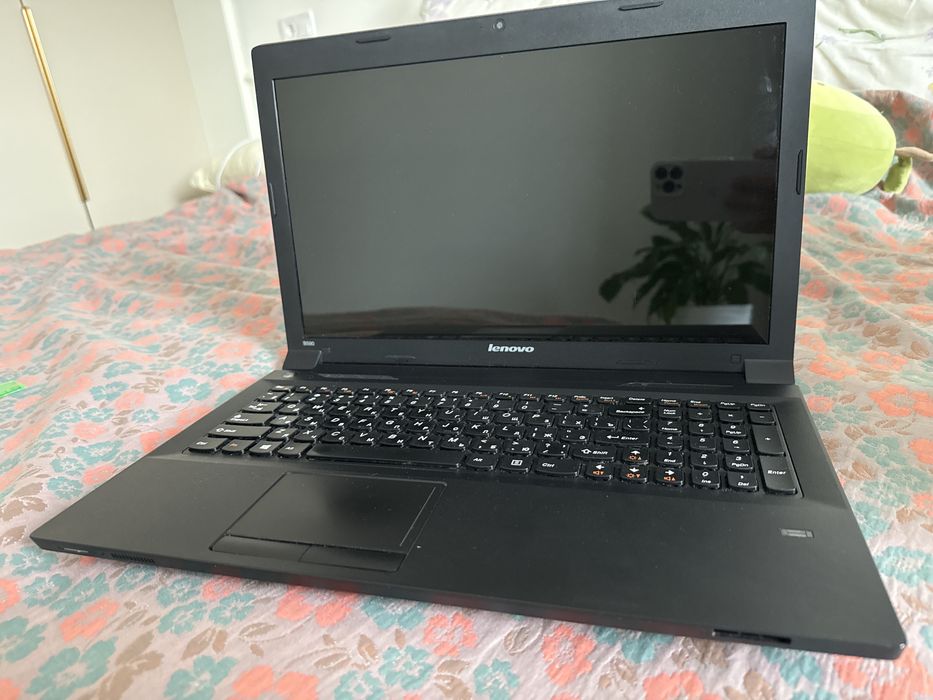 Ноутбук LenovoB590