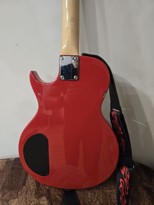 Электрогитара Guitarland