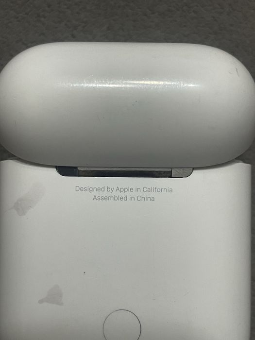 AirPods 2 поколения