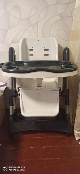 Стул для кормления ребенка