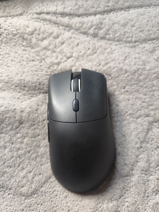 Продаю Attack Shark R1