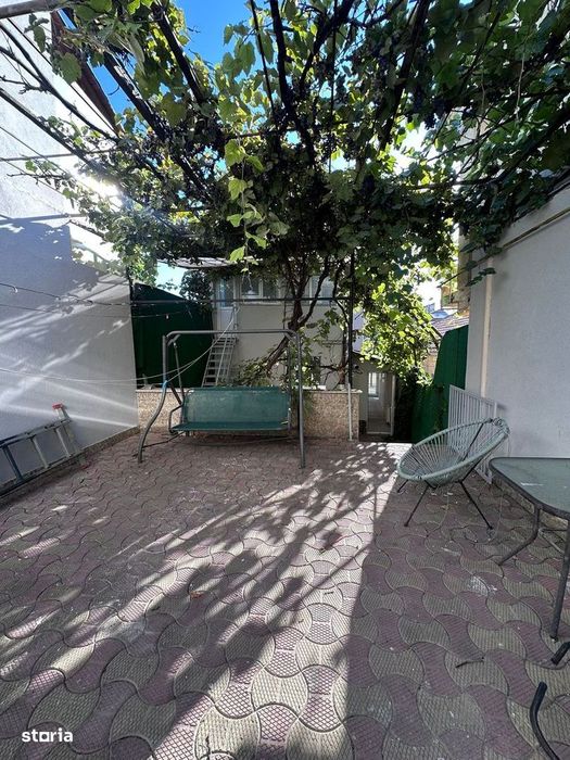 Casă de vânzare – Constanța, zona Trocadero