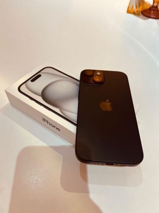 Продам Айфон 15 128гб новый