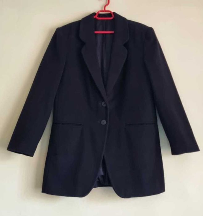 Sacou negru, croi clasic, lana 80%, marimea 40 DE (42 romanesc)