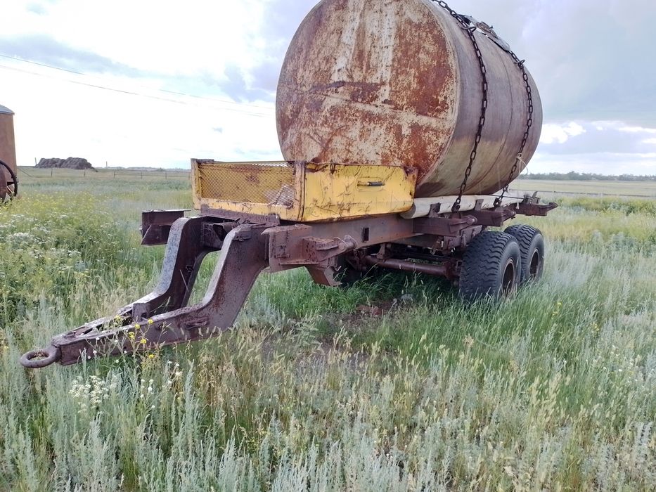 Продам  бочка  на колёсах