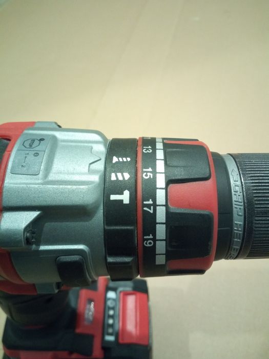 професионален безчетков ударен винтоверт+батерия и зарядно