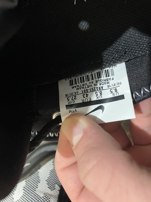 Обувки vapor max + red  и air max