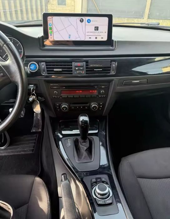 CarPlay и Андроид медии за всички автомобили