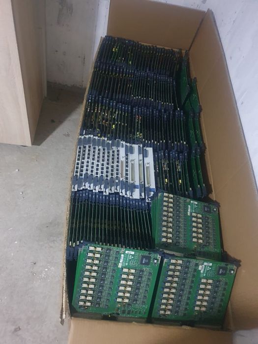 Прием плат и радиодеталей