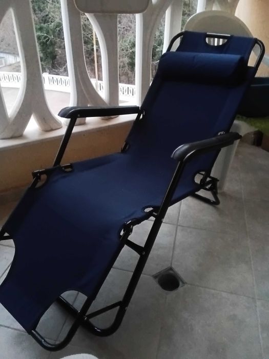 Продавам шезлонги