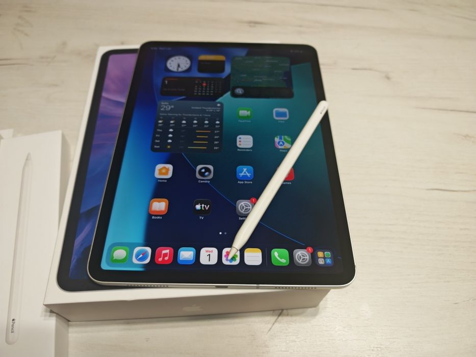 Като нов iPad Pro 11" 2nd Gen 128 GB WiFi+Cellular