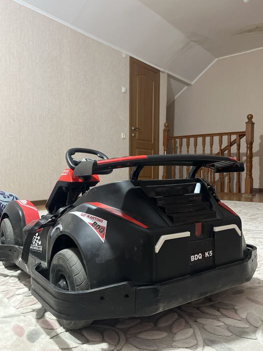 машина гоночная детская