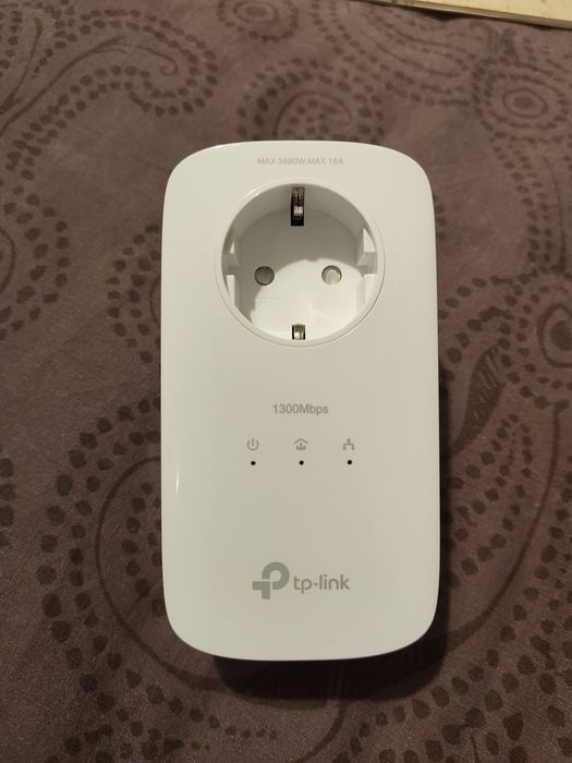 Комплект адаптери Powerline Tp-Link TL-PA7017P KIT, AV1000 Gigabit

 4