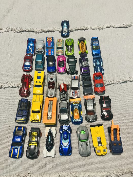 Машинки Hot Wheels