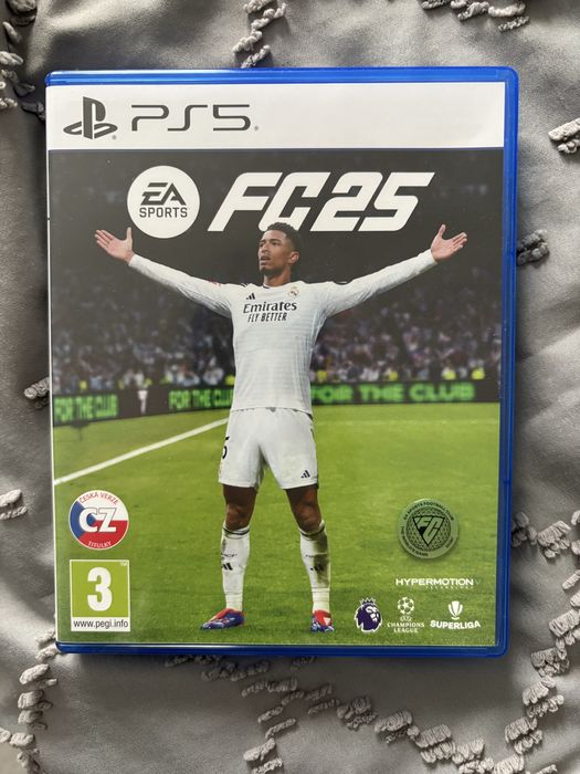 Vand EA FC 25 pt PS5. 100 lei. Predare in Oradea.