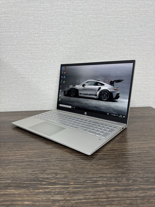 8-Ядерный HP Pavilion-15 Ryzen-3 13th Gen 8gb Ram 256gb SSD 15.6 IPS!