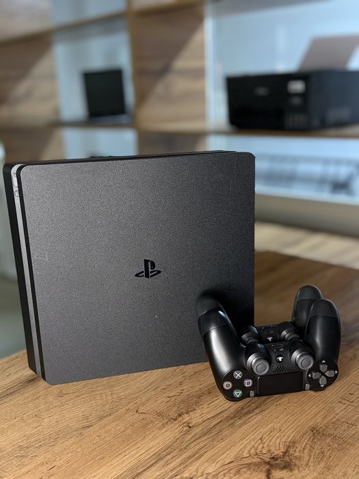 Sony Play Station 4slim
