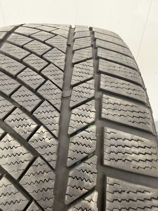 Continental TS830P зимна 255 35 19