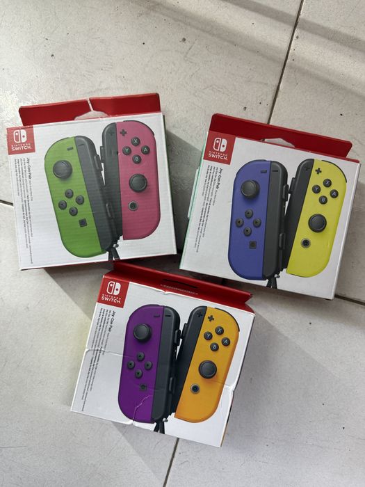 Nintendo Switch Joy-Con originale noi sigilate diverse culori