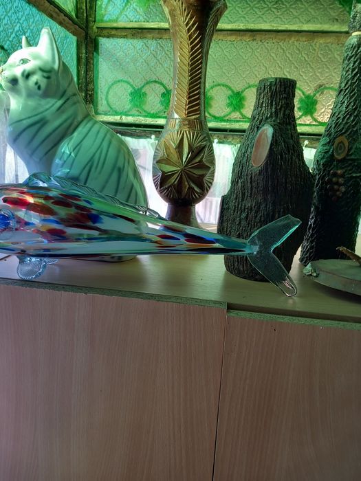 Vând obiecte vechi,de uz casnic,covor,chitara pt.pasta si multe altele