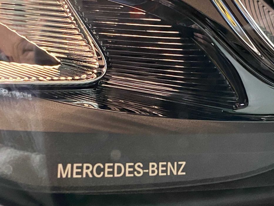 фар десен Mercedes EQE V295 HIGH Performance 2022-2025 г. #1037V