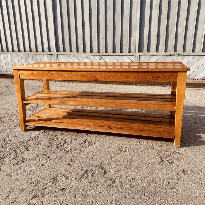 Шведска дървена пейка с рафтове – масив