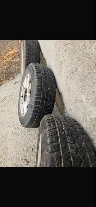 Продавам джанти и гуми