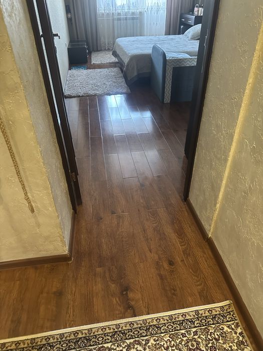 Ламинат на 80 кв б/у в отличном состояний