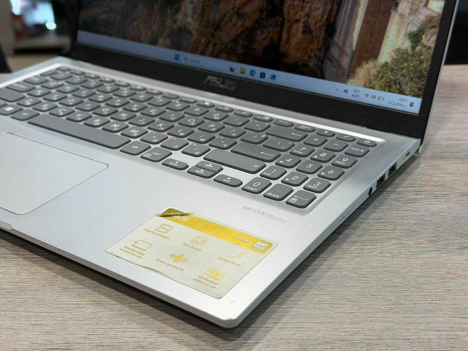 ASUS VivoBook 15 X515EA