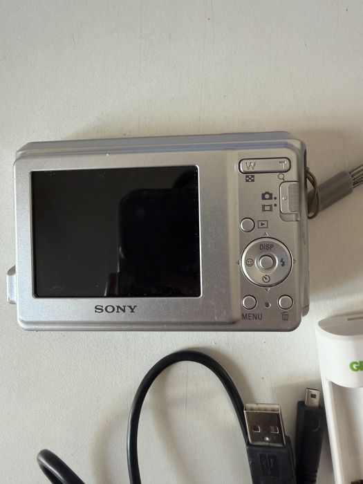 Sony cybershot dsc-s1900