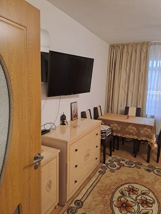 Închiriez apartament una cameră, etaj 2,zona Lidl Dărmănești