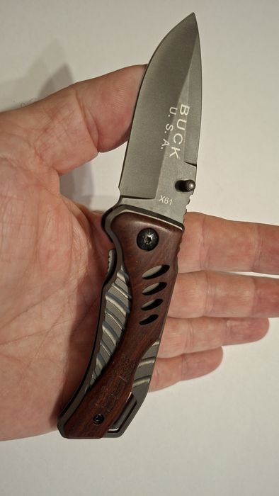 Briceag / Cuțit pliabil drumeție, pescuit, vânătoare, modele diverse