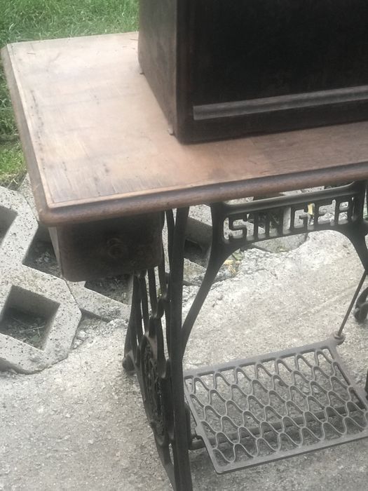 Шевна машина Сингер