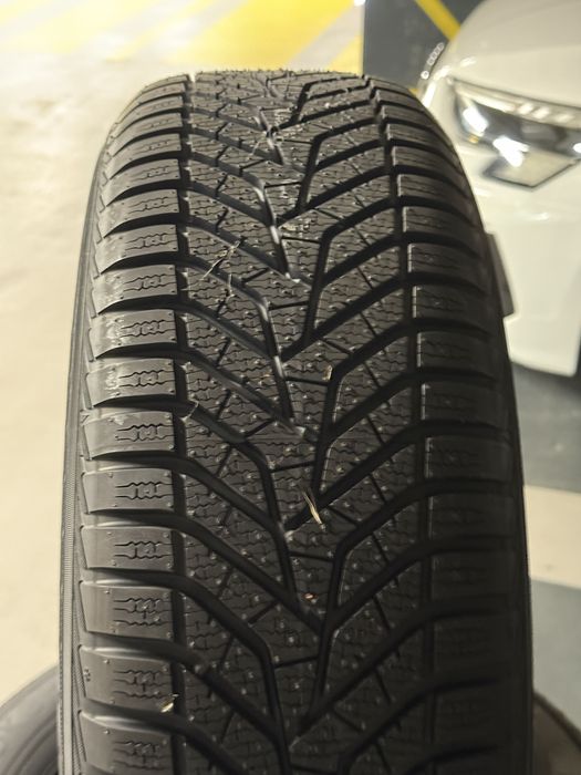 Set roti iarna Yokohama pentru Suzuki S-Cross/SX4/Vitara  205/60/16 99H