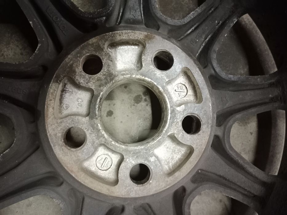 Продам диски на 15 в идеальном состоянии,