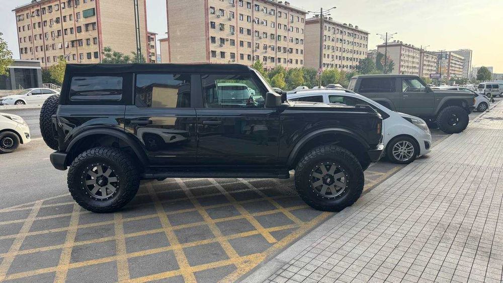 продается Ford Bronco 2022 год. пробег 21000
